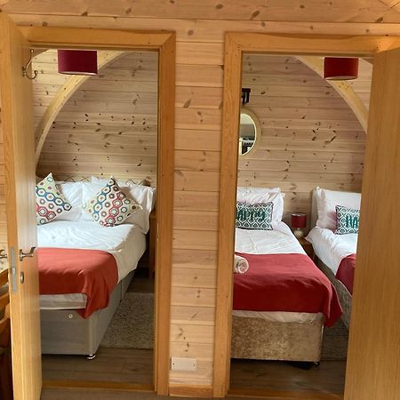 Squirrel Glamping Pod School House Farm Hotel Leighton  Exterior photo